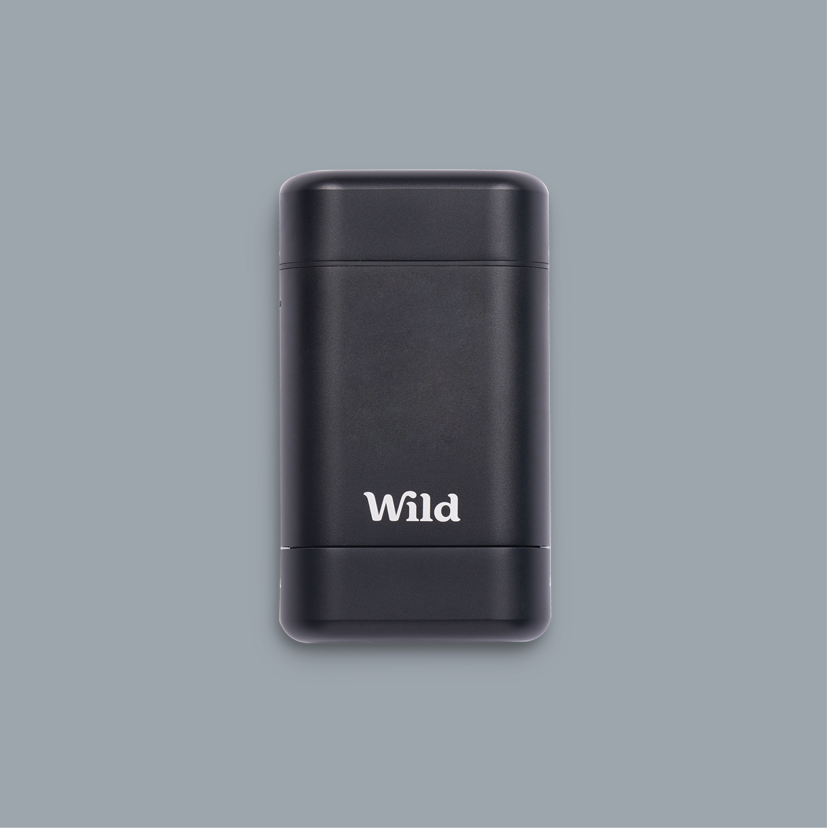 Bildunterschrift: ein schwarzes Feuerzeug mit dem Wort "wild" darauf