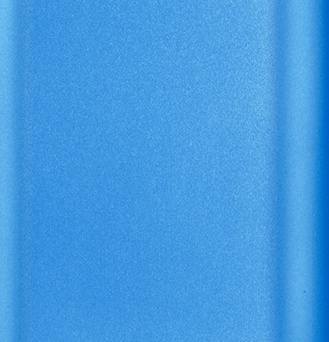 Onderschrift: de achterkant van een blauw telefoonhoesje