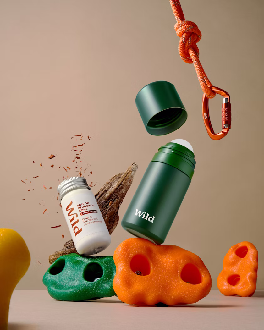 Légende : quelques jouets posés sur une table